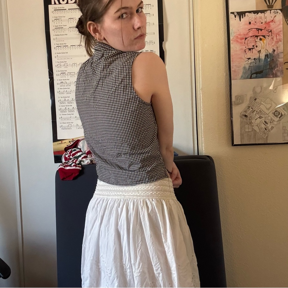 Forever 21 Black and White Gingham Sleeveless Crop Top - Picture 5 of 9